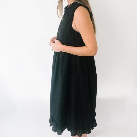 NWT Lulu's Black Eyelet Ruffled Smock Dress - Picture 2 of 8